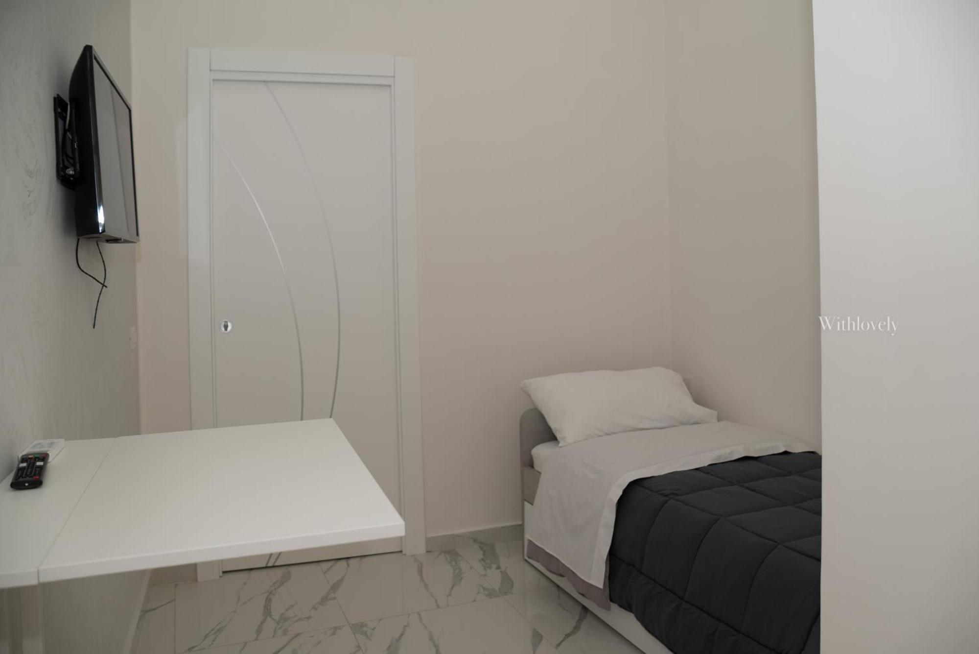 Titta'S House Apartment Наполи Екстериор снимка