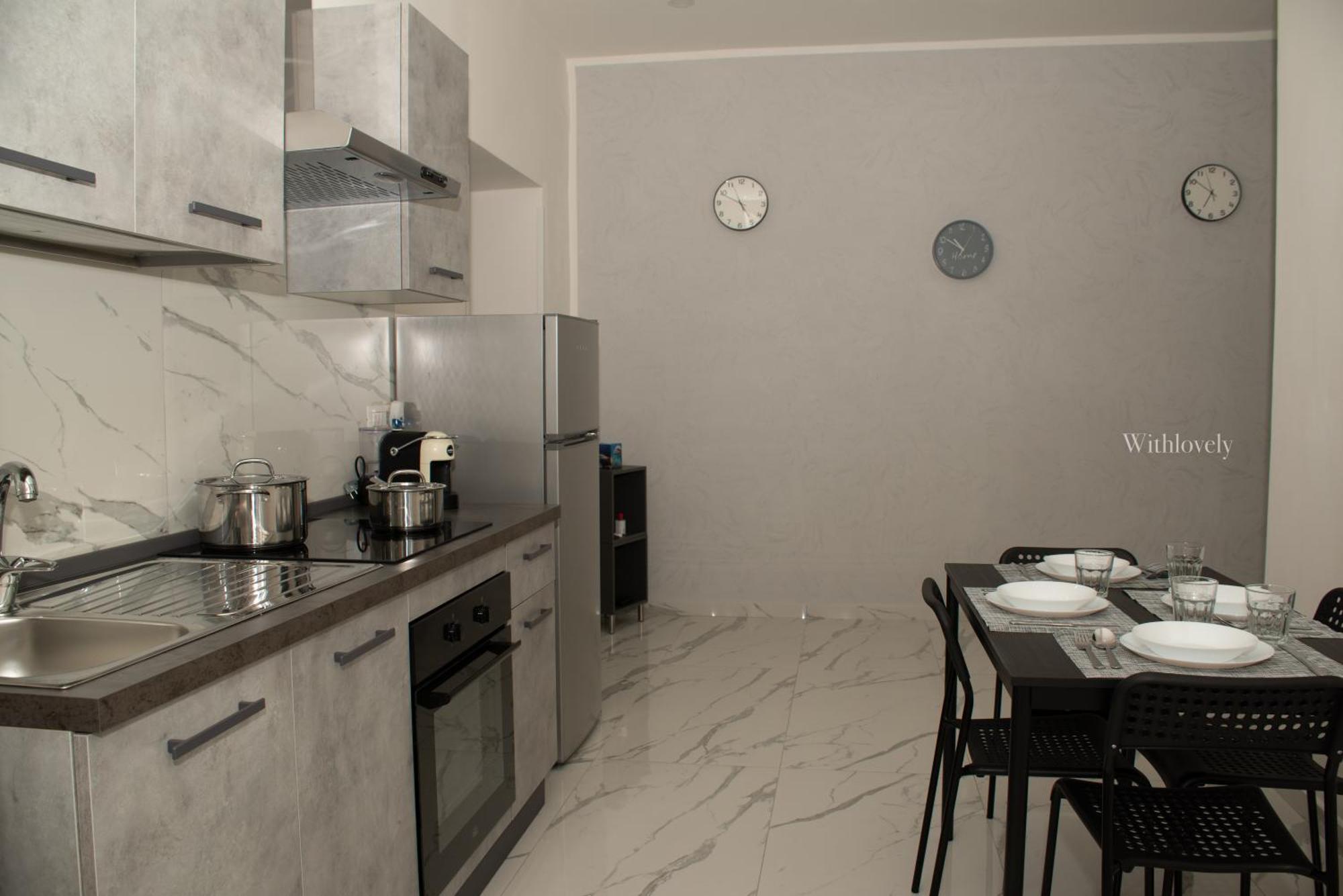 Titta'S House Apartment Наполи Екстериор снимка
